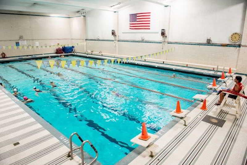 Flushing Ymca Albergue *