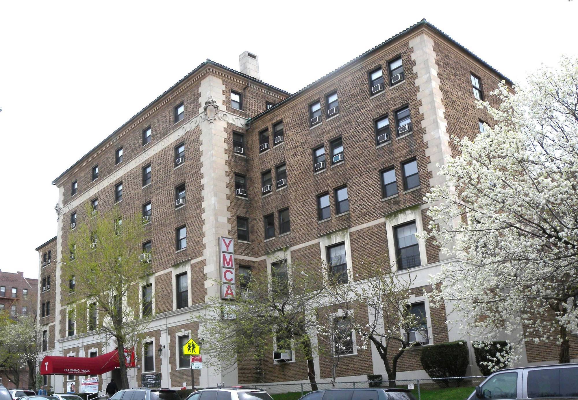 Albergue Flushing Ymca *